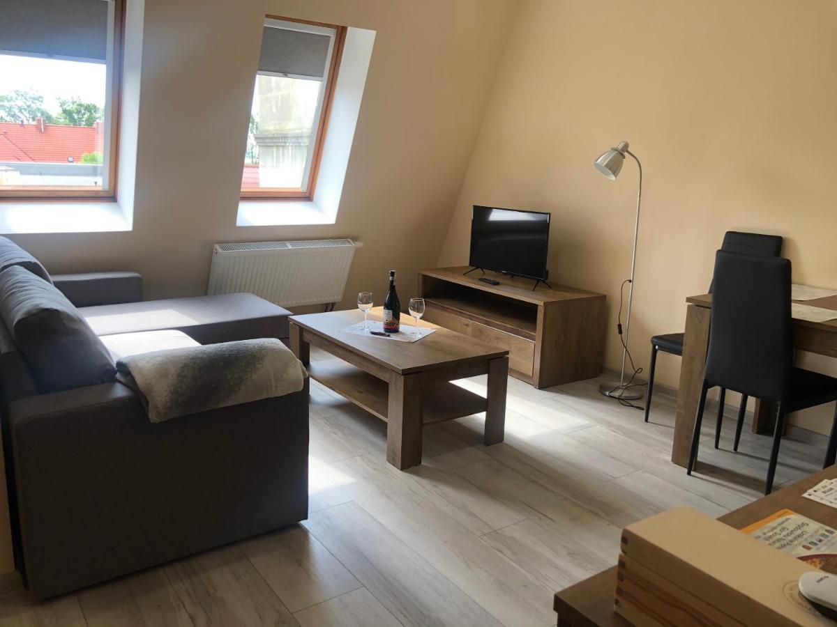 Apartamenty Alicja Dzierżoniów Buitenkant foto
