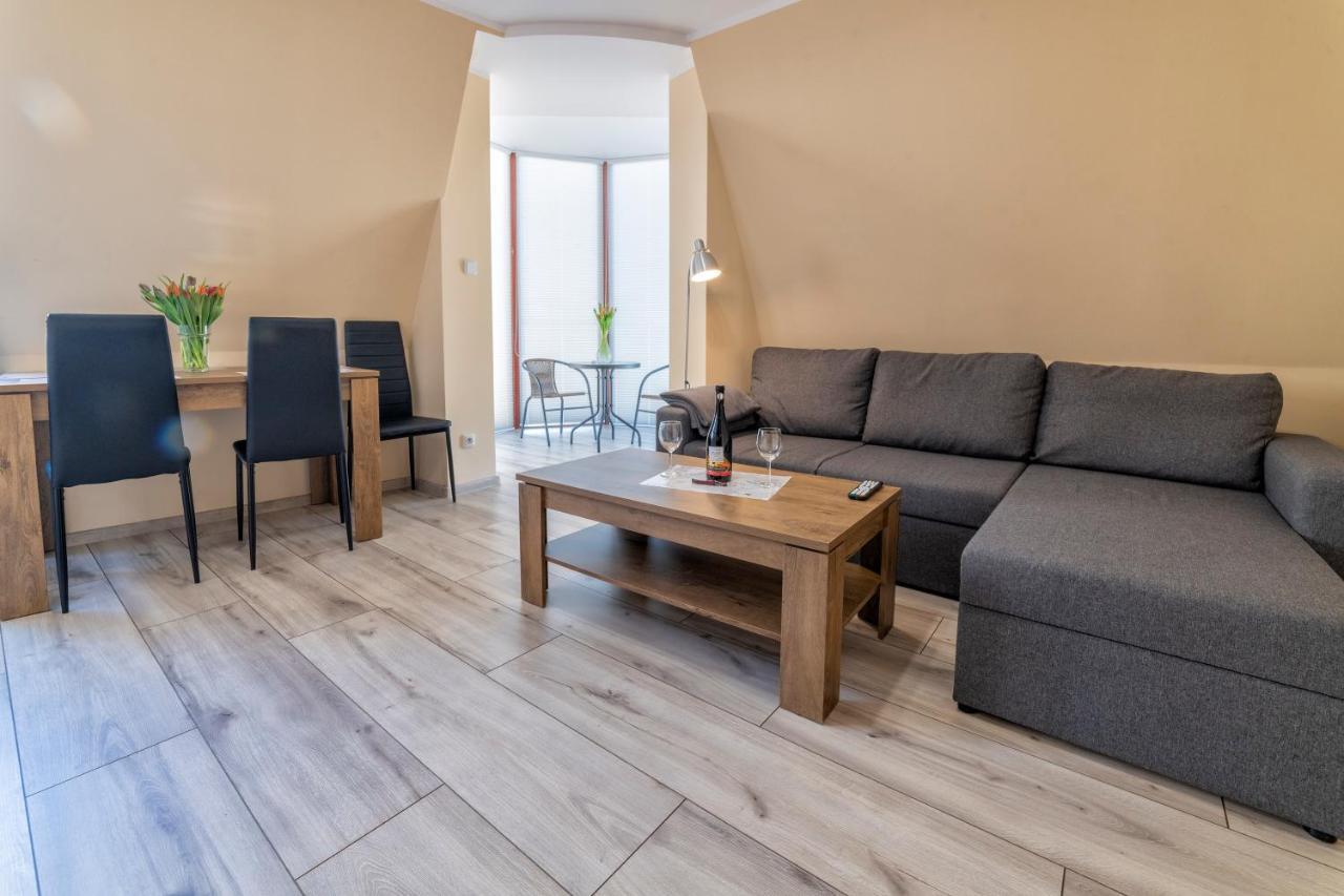 Apartamenty Alicja Dzierżoniów Buitenkant foto