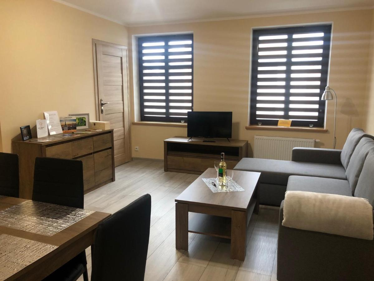 Apartamenty Alicja Dzierżoniów Buitenkant foto