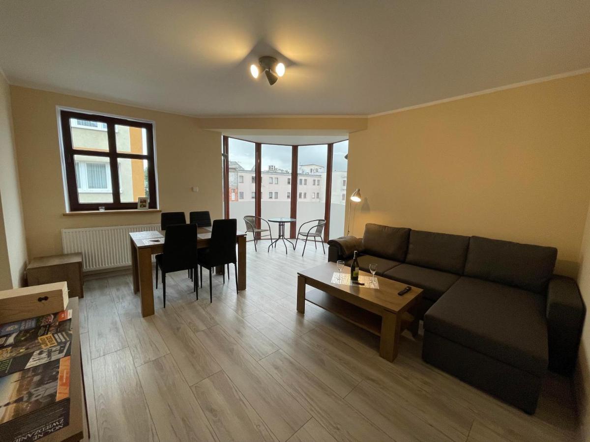 Apartamenty Alicja Dzierżoniów Buitenkant foto