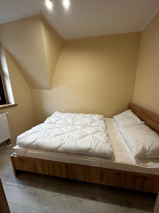 Apartamenty Alicja Dzierżoniów Buitenkant foto