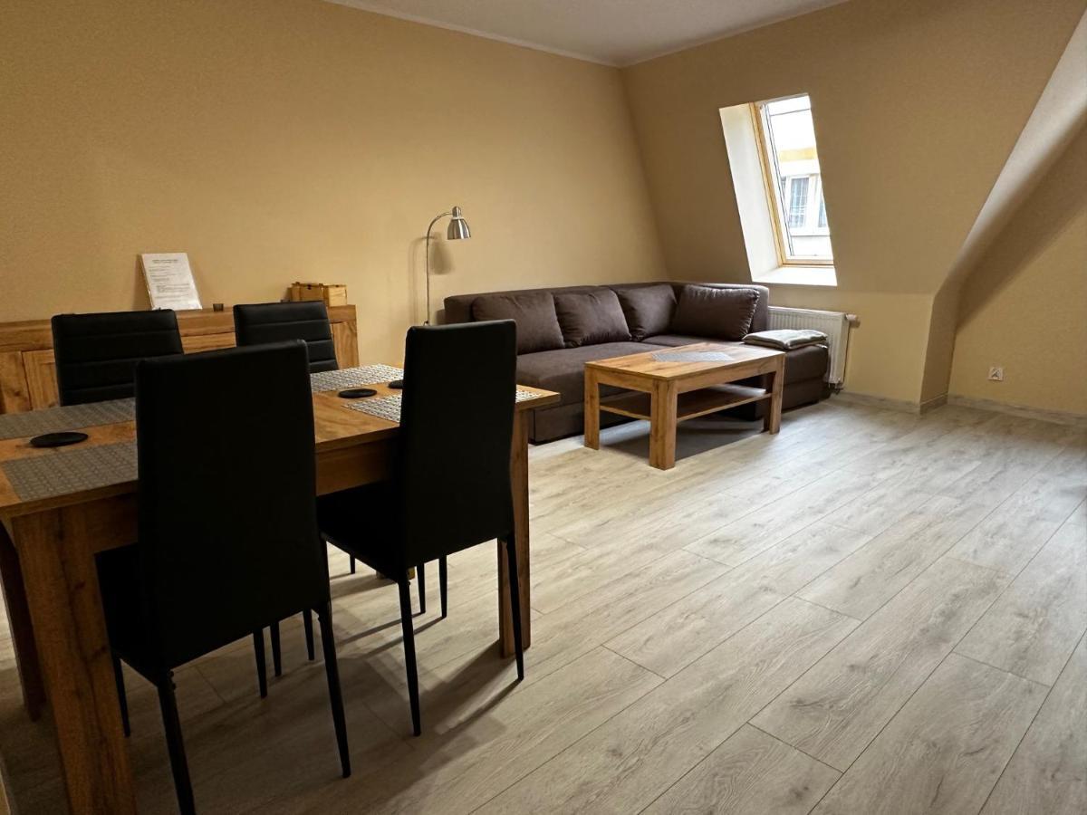 Apartamenty Alicja Dzierżoniów Buitenkant foto