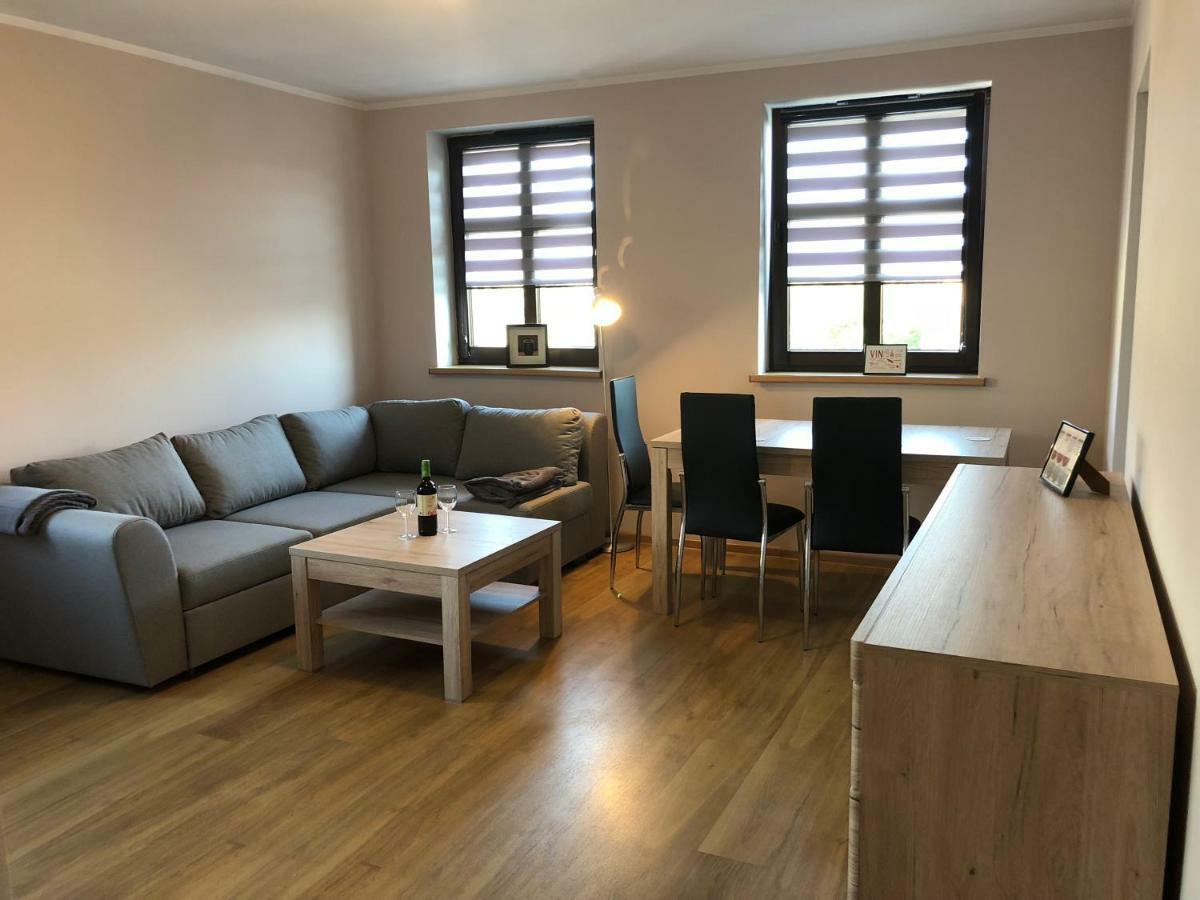 Apartamenty Alicja Dzierżoniów Buitenkant foto