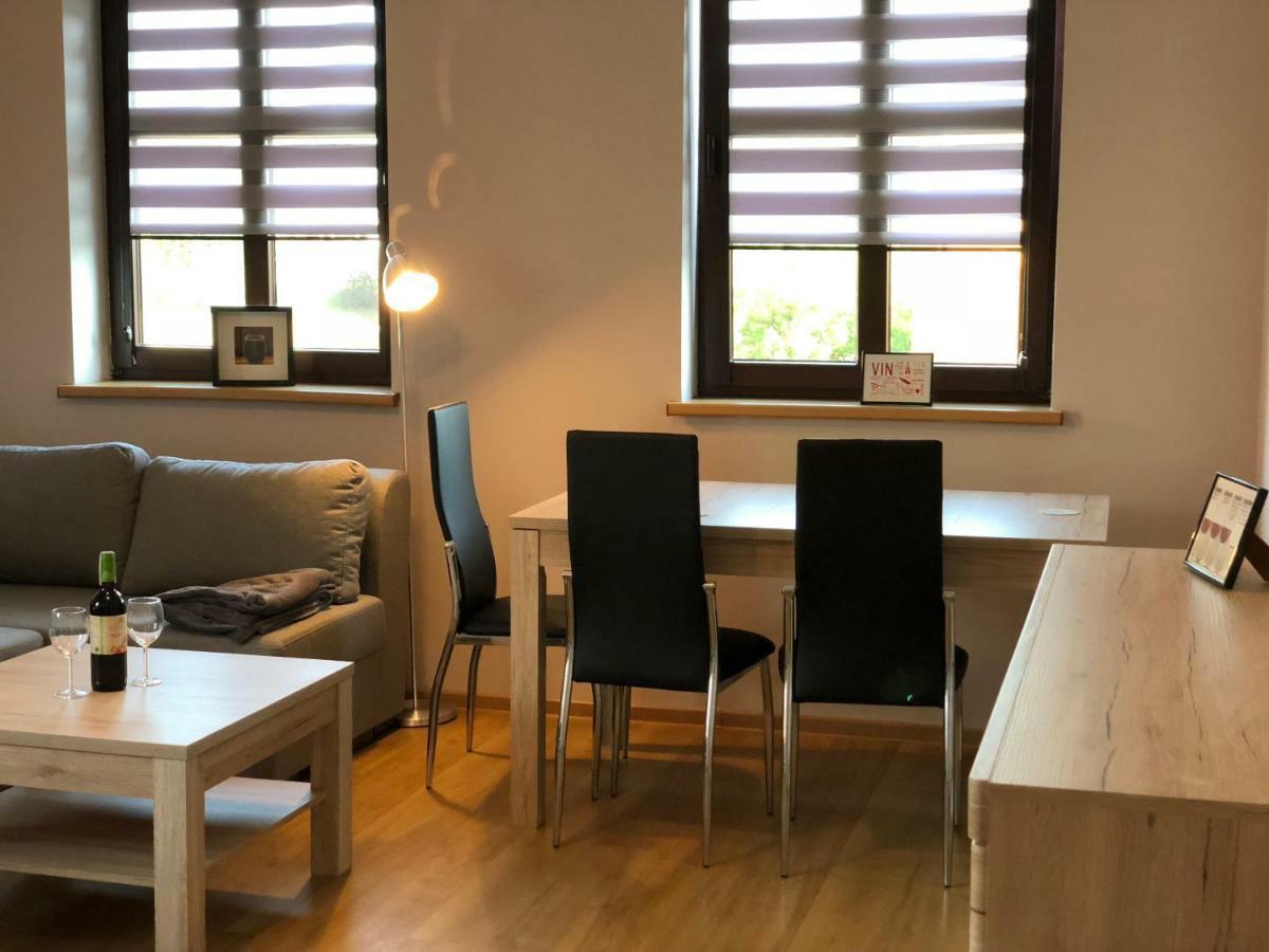 Apartamenty Alicja Dzierżoniów Buitenkant foto