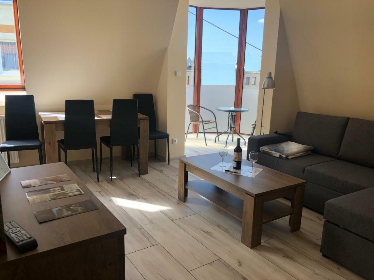 Apartamenty Alicja Dzierżoniów Buitenkant foto
